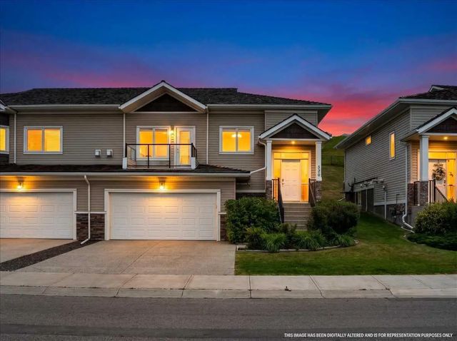 520 Rocky Vista Gardens Nw, Calgary