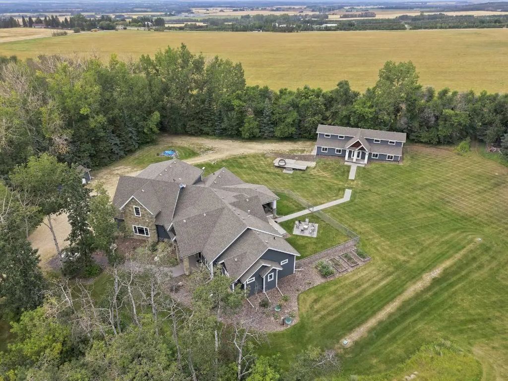 14 38349 Range Road 270  , Rural Red Deer County