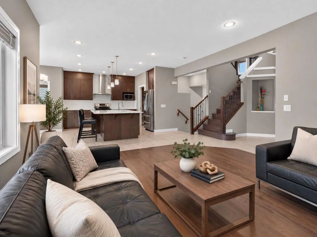 69 Rainbow Falls Boulevard , Chestermere