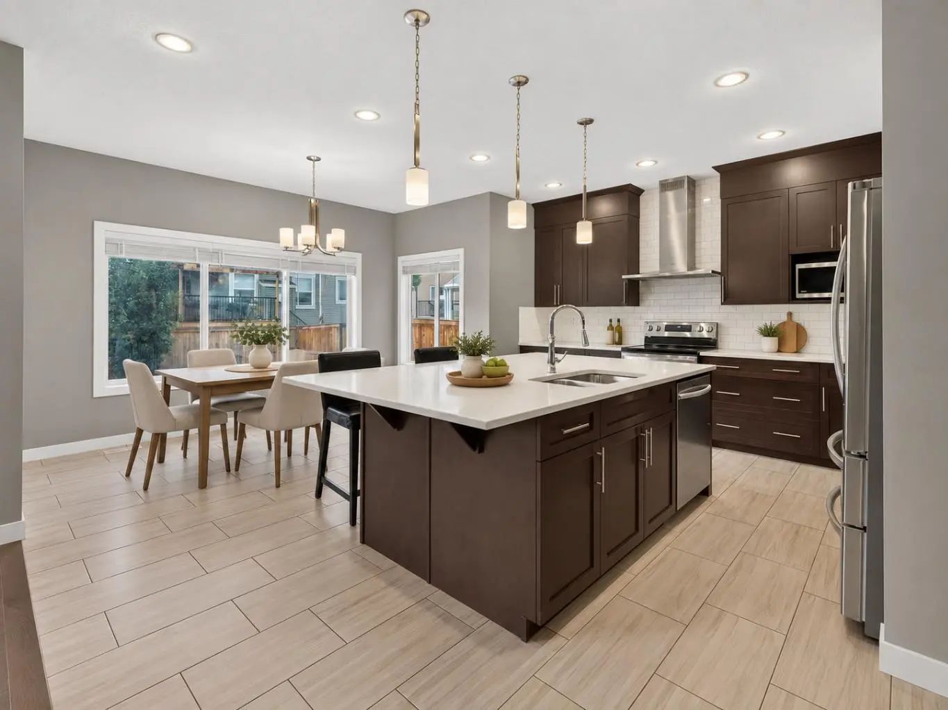 Modern suburban home in Evanston
