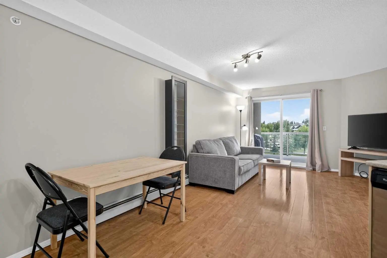 2307 2518 Fish Creek Boulevard Southwest, Calgary – Residential Apartment Listing Photo 5