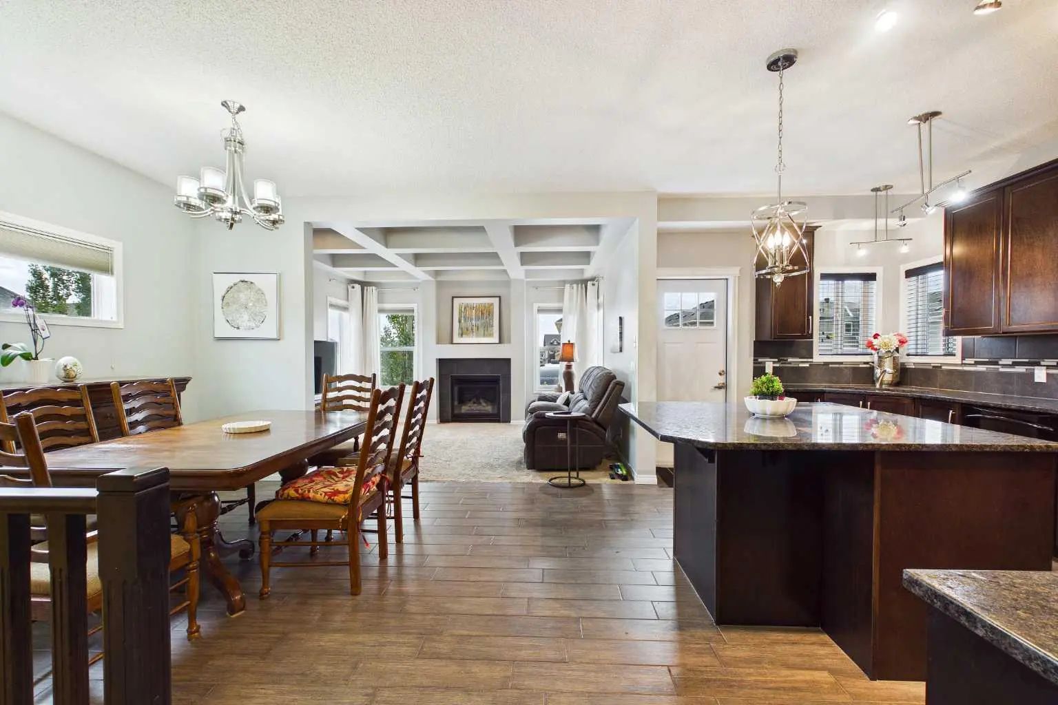 8 Sage Bank Road Northwest, Calgary – Residential Detached Listing Photo 12