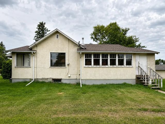 5302 51 Avenue , Vermilion