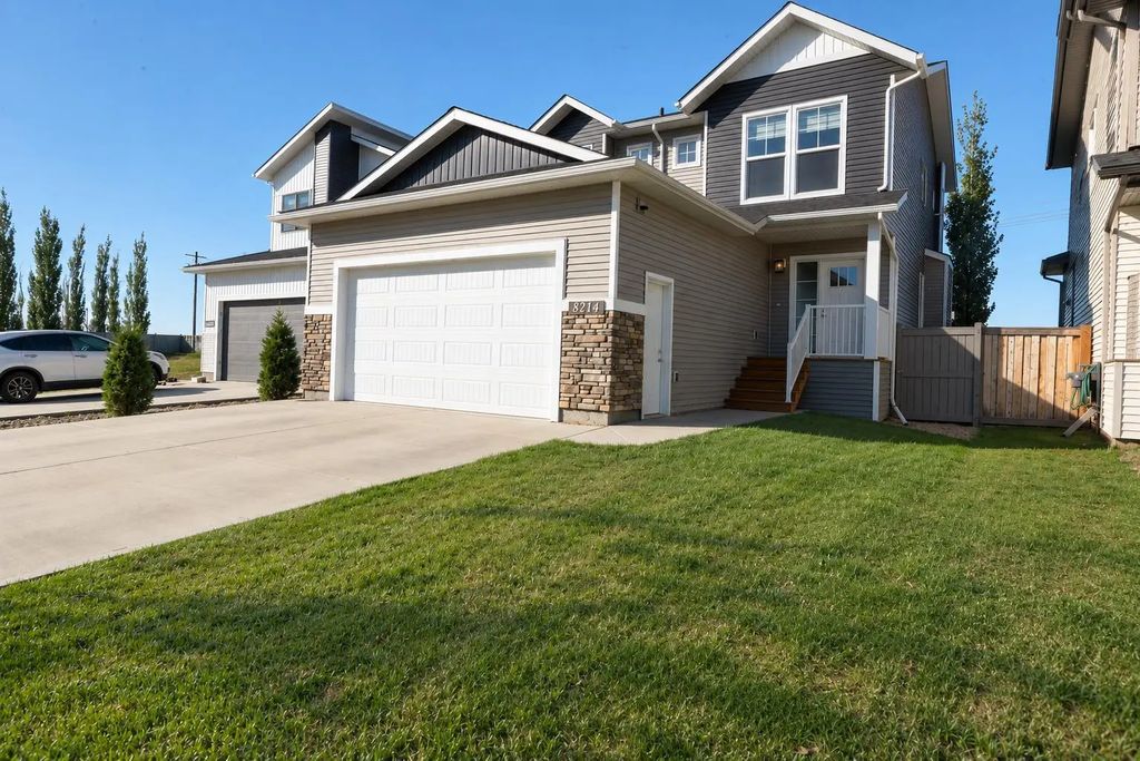 8214 87a Street , Grande Prairie