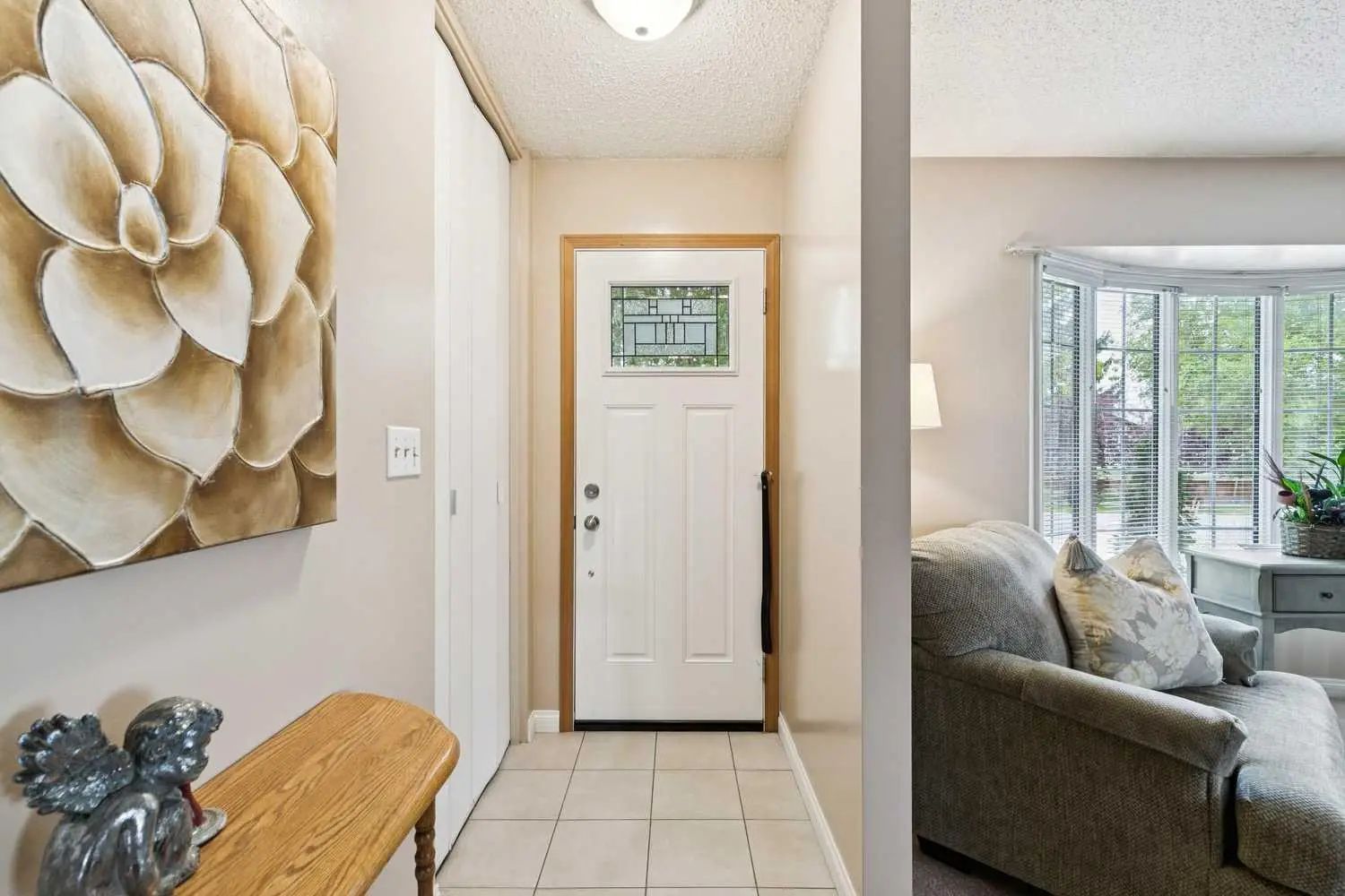 4919 Marlborough Drive Northeast, Calgary – Residential Detached Listing Photo 3