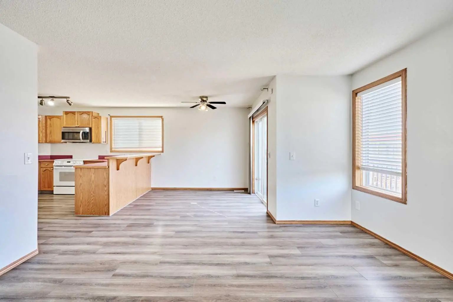 240 Covehaven Road Northeast, Calgary – Residential Detached Listing Photo 12