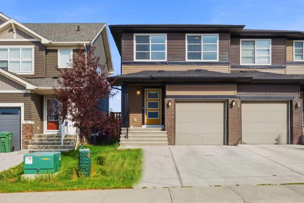 186 Carringvue Park Nw, Calgary