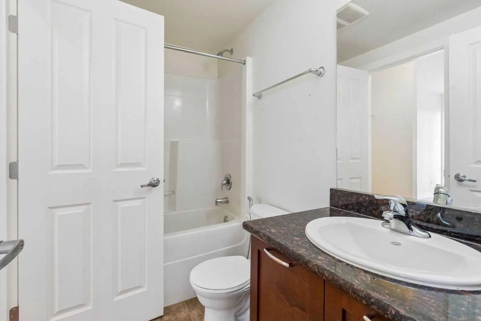 908 3820 Brentwood Road Northwest, Calgary – Residential Apartment Listing Photo 9