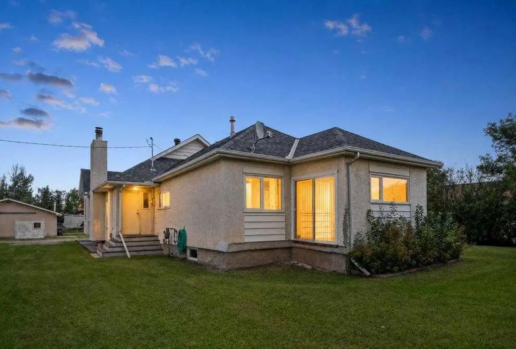 8 Whitney Street Ne, Langdon