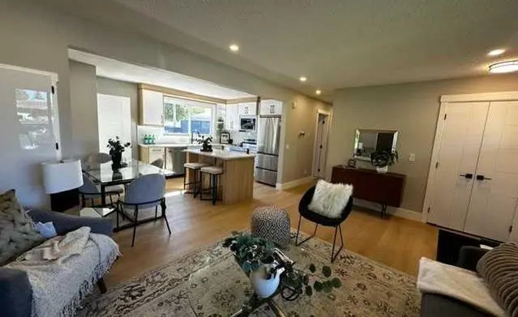 635 104 Avenue Sw, Calgary