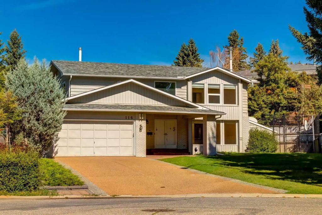 116 Pump Hill Bay Sw, Calgary