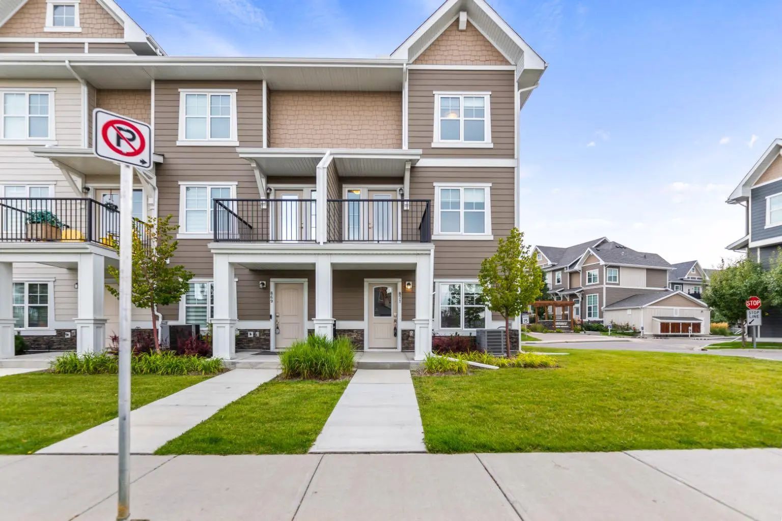 871 Cranston Avenue Southeast, Calgary – Residential Row/Townhouse Listing Photo 2