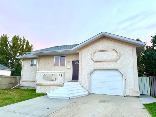 42 Mt Backus Crescent W, Lethbridge