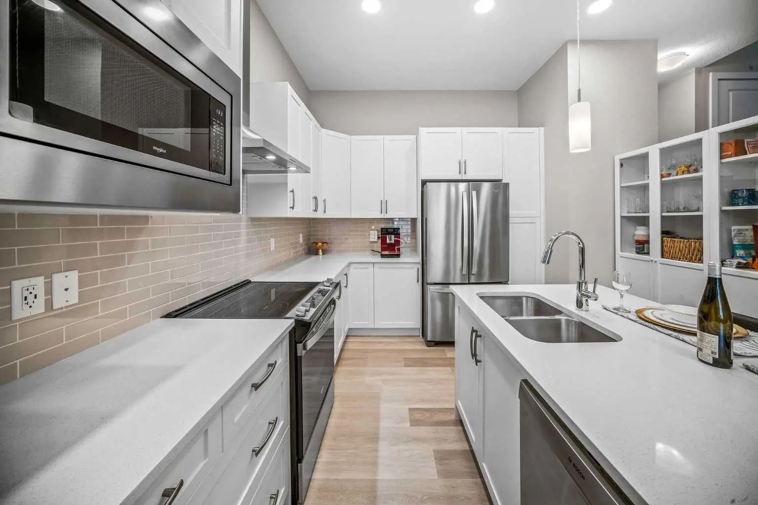 210 Crestbrook Common Southwest, Calgary – Residential Row/Townhouse Listing Photo 11