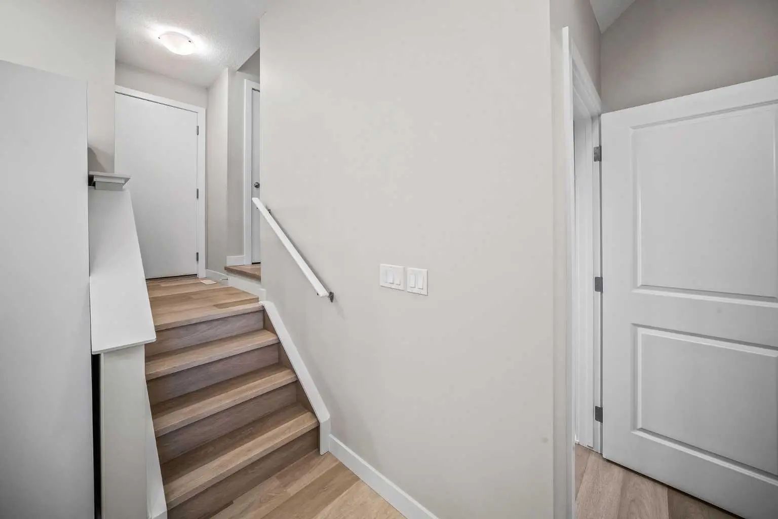 210 Crestbrook Common Southwest, Calgary – Residential Row/Townhouse Listing Photo 15