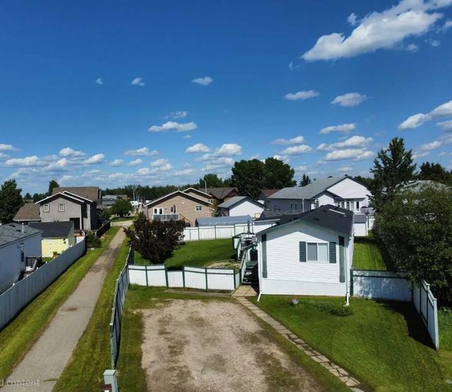 517 9 Street , Fox Creek