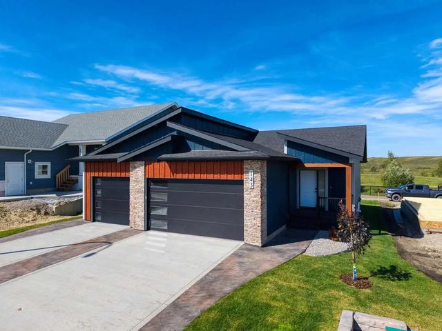 143 Valarosa Drive , Didsbury