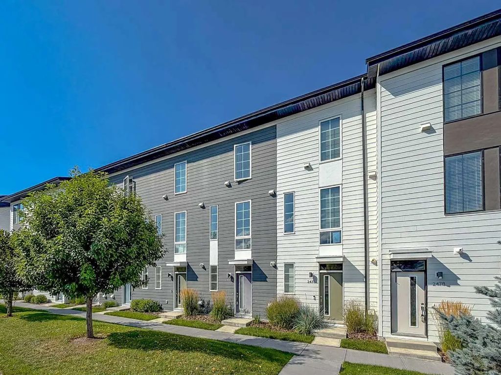 2474 210 Avenue Se, Calgary