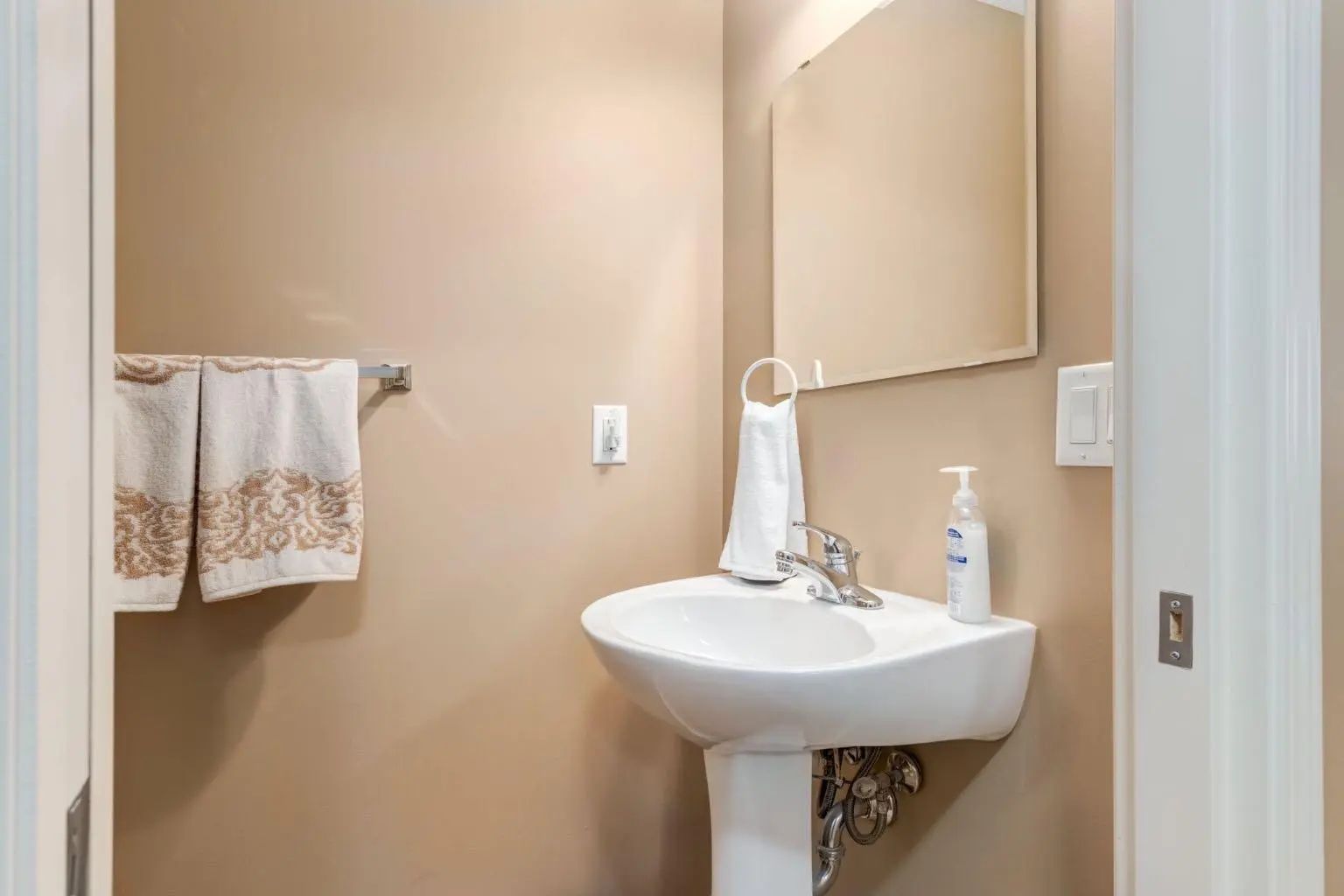 2134 48 Inverness Gate Southeast, Calgary – Residential Apartment Listing Photo 5