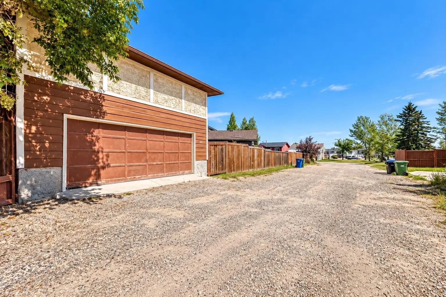 27 Castlebrook Court Northeast, Calgary – Residential Detached Listing Photo 6