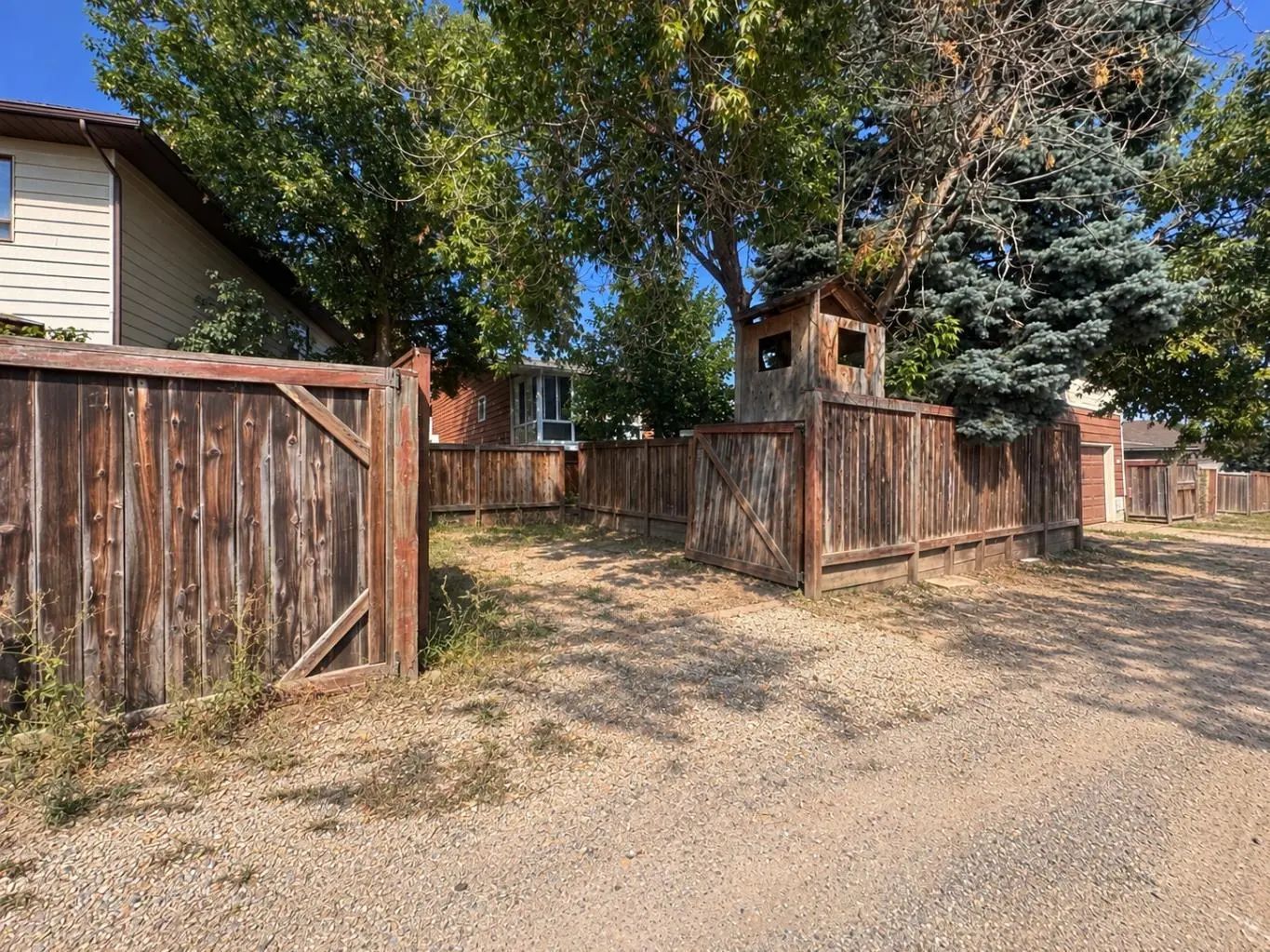 27 Castlebrook Court Northeast, Calgary – Residential Detached Listing Photo 8