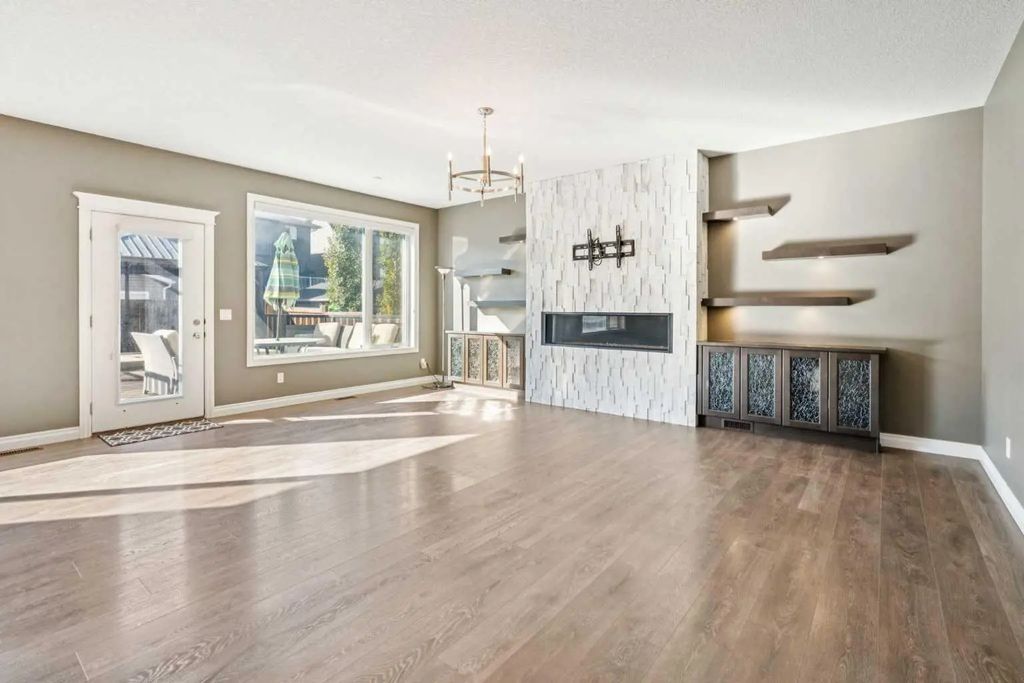 383 Evansglen Drive Nw, Calgary