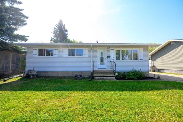 9923 88 Avenue , Grande Prairie
