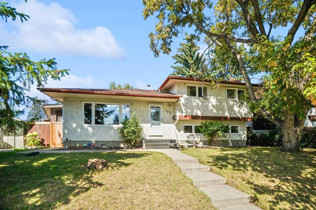 147 Manora Hill Ne, Calgary