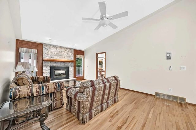 1030 Shawnee Road Sw, Calgary