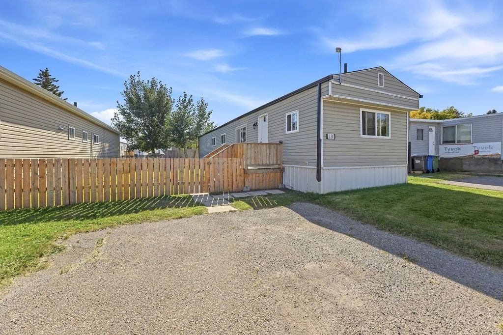 330 5344 76 Street , Red Deer