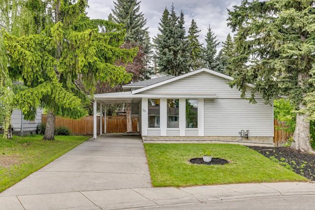 28 Cantrell Bay Sw, Calgary
