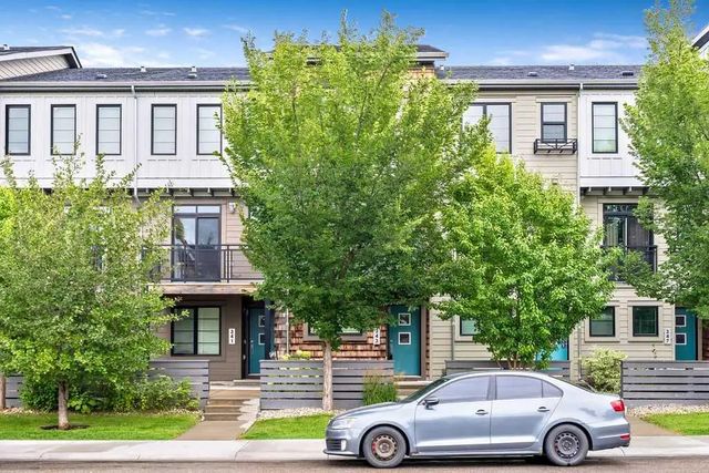 343 Walden Drive Se, Calgary