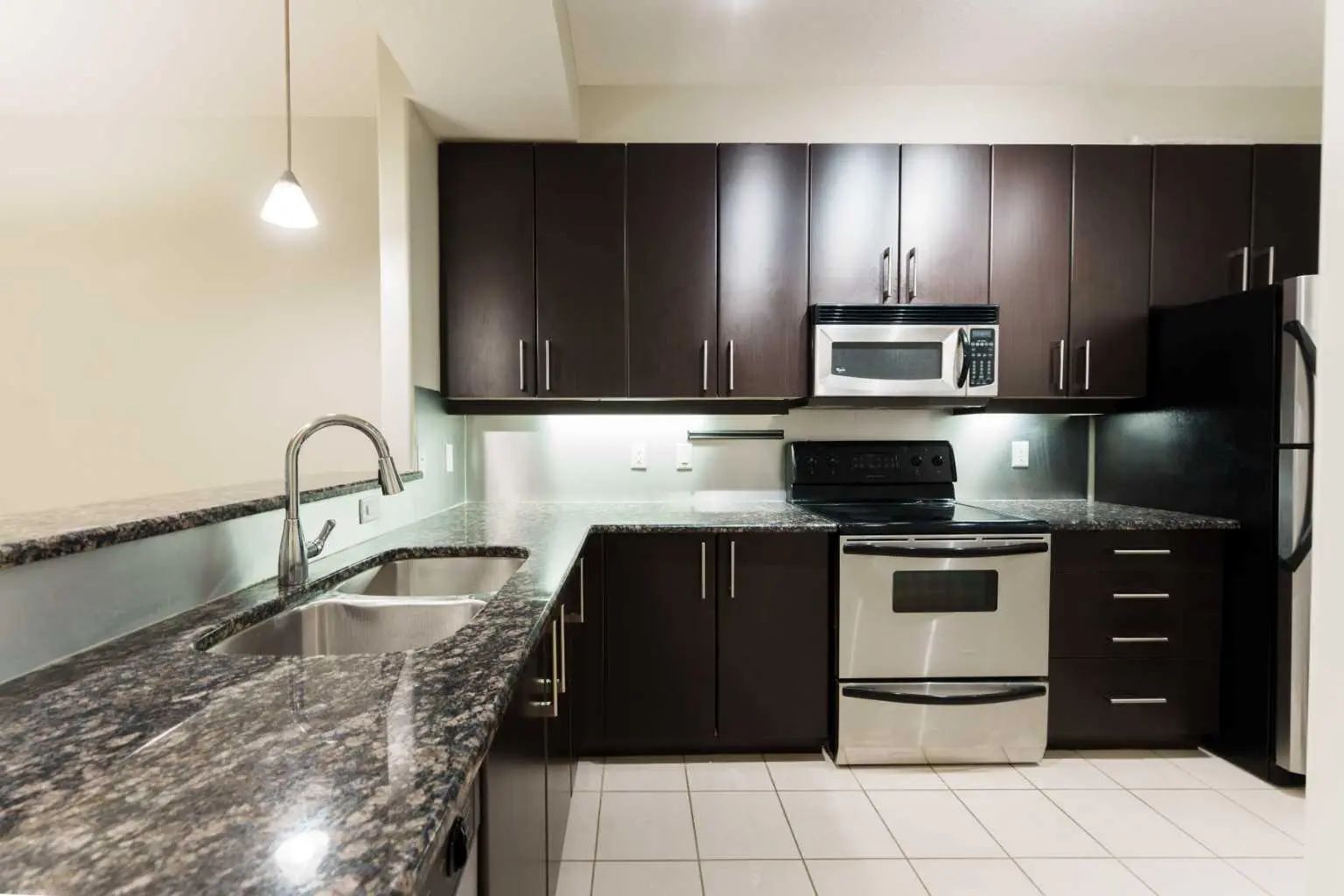 204 830 Centre Avenue Northeast, Calgary – Residential Apartment Listing Photo 2