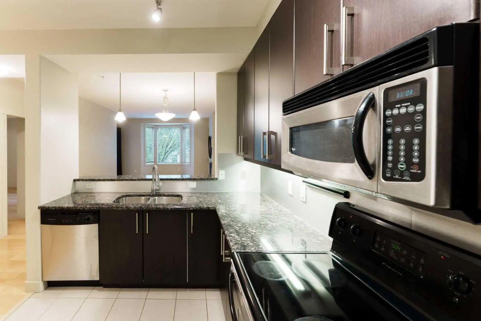 204 830 Centre Avenue Northeast, Calgary – Residential Apartment Listing Photo 3