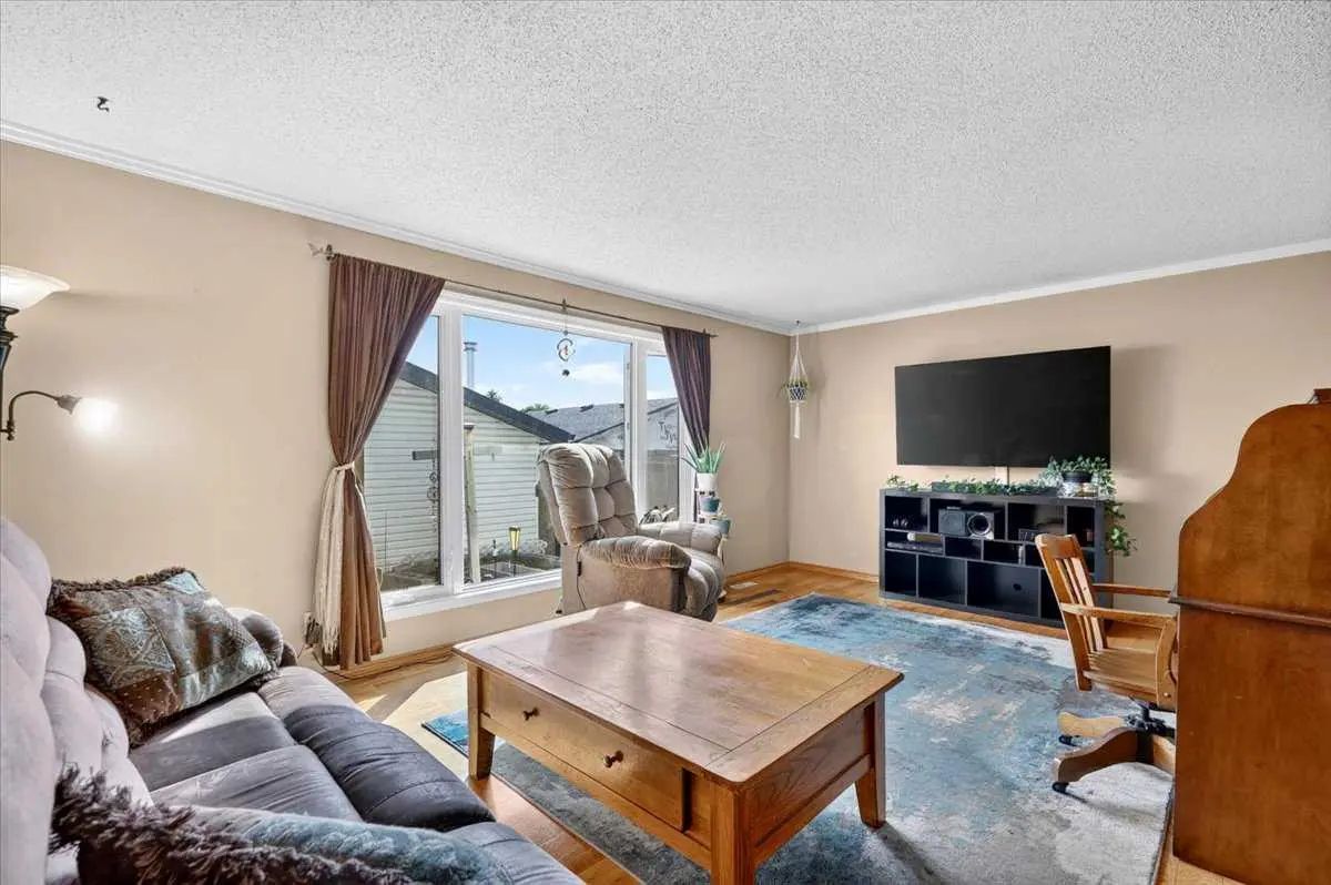41 Templeson Crescent Northeast, Calgary – Residential Detached Listing Photo 6