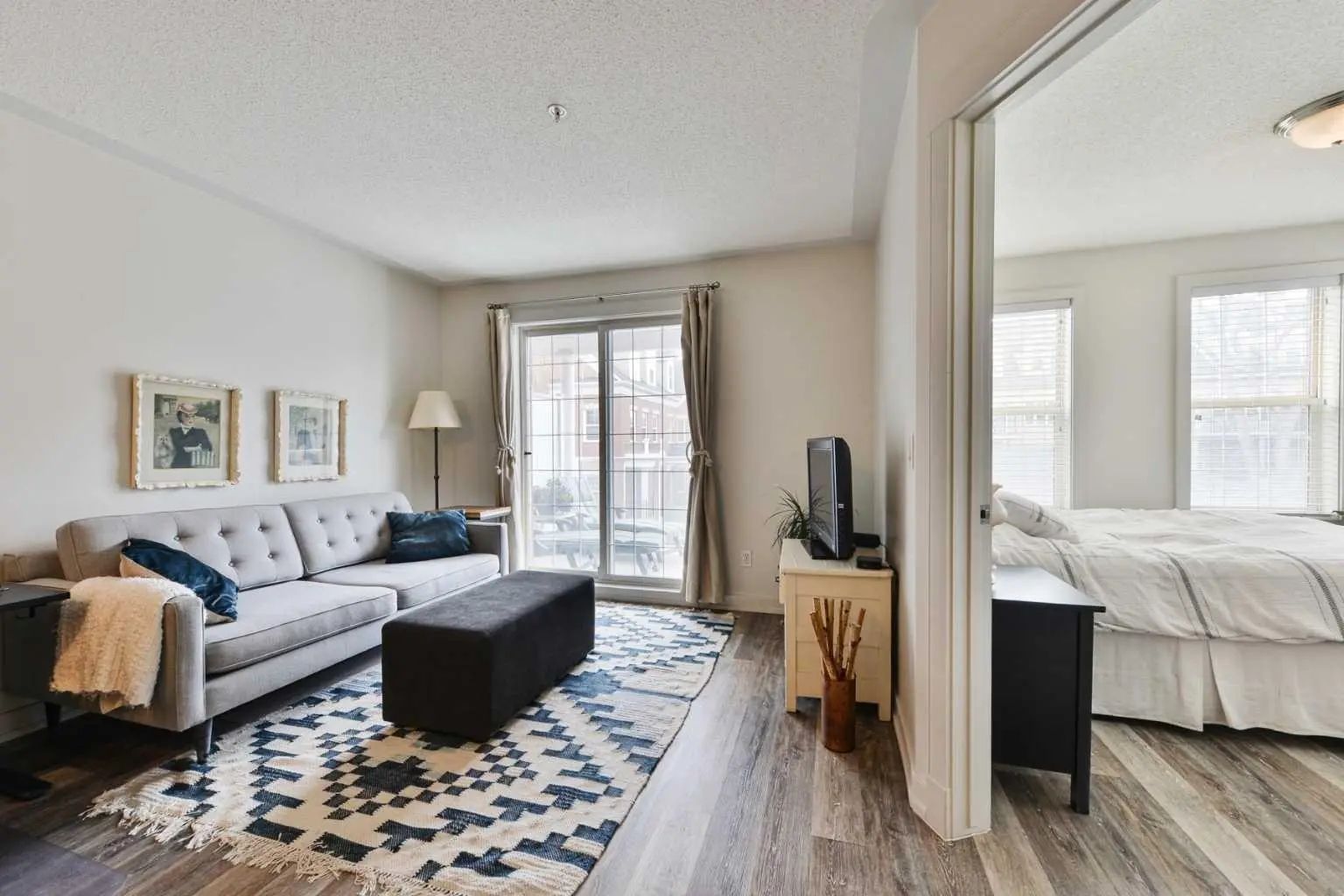 Home for Sale Located at 228 2233 34 Avenue Southwest, Calgary, Alberta