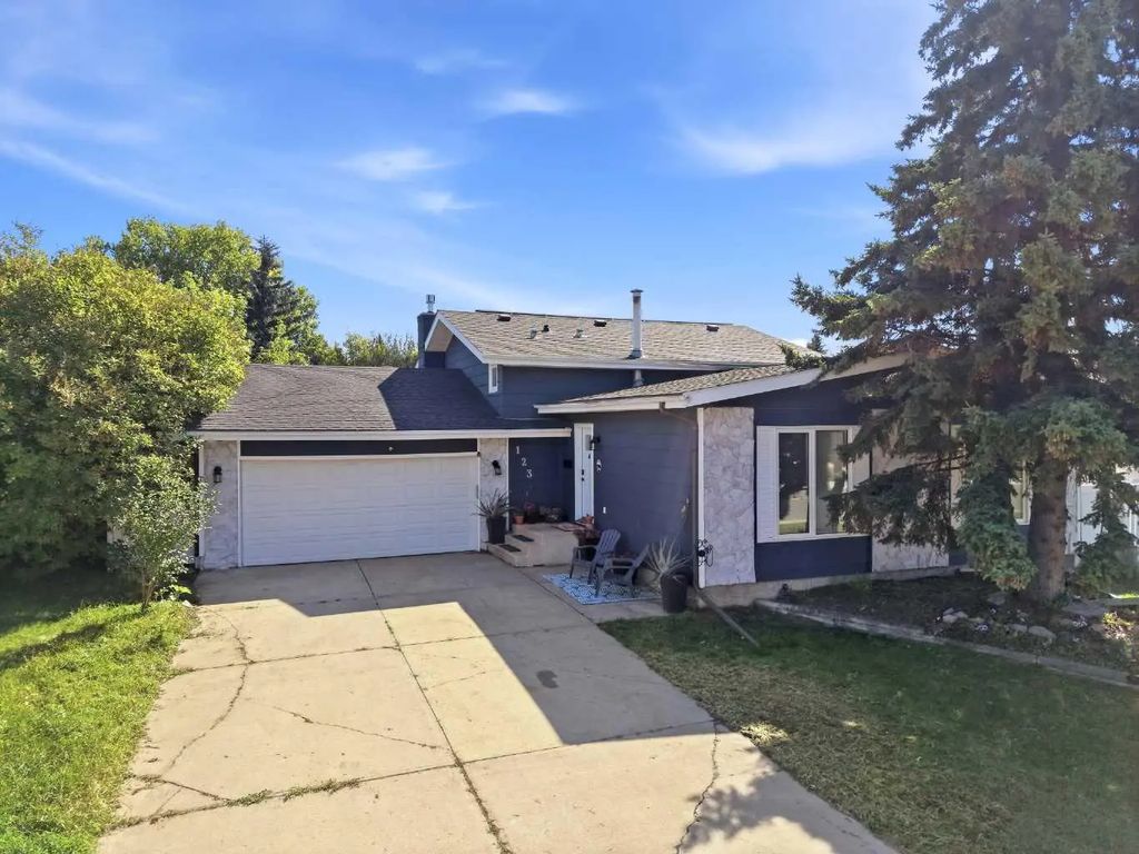 123 Metcalf Avenue , Red Deer