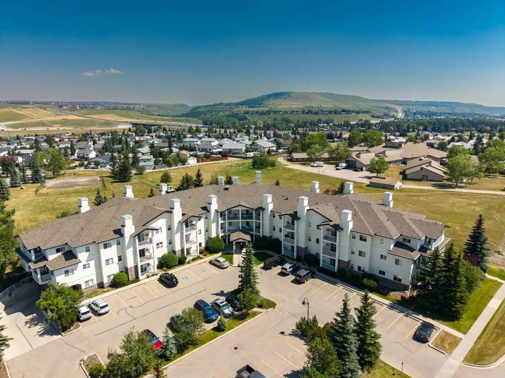 201 72 Quigley Drive , Cochrane