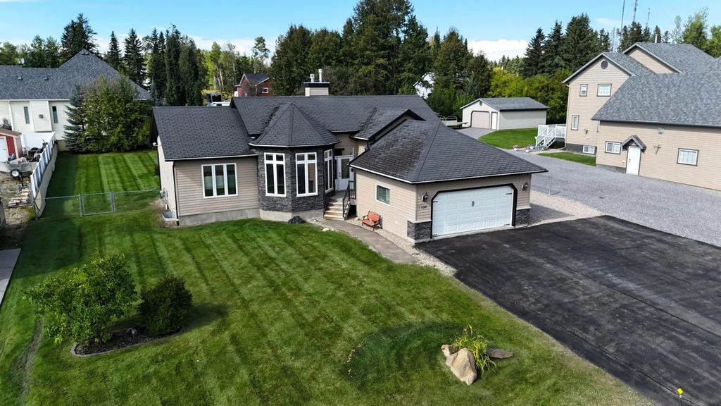 1706 62 Street  , Edson