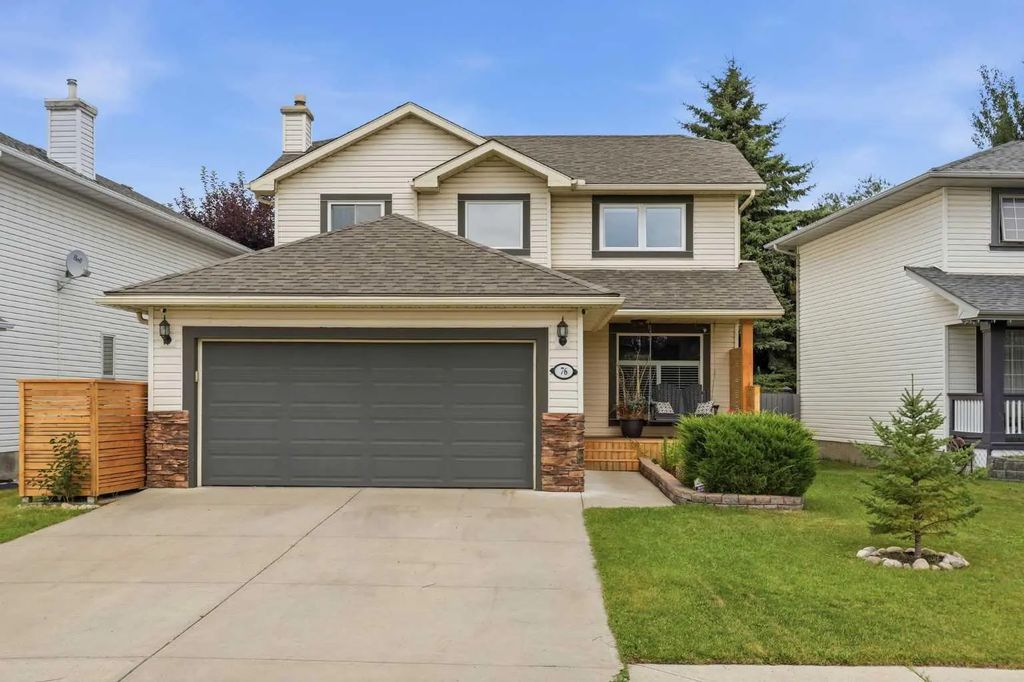 76 Douglas Park Boulevard Se, Calgary