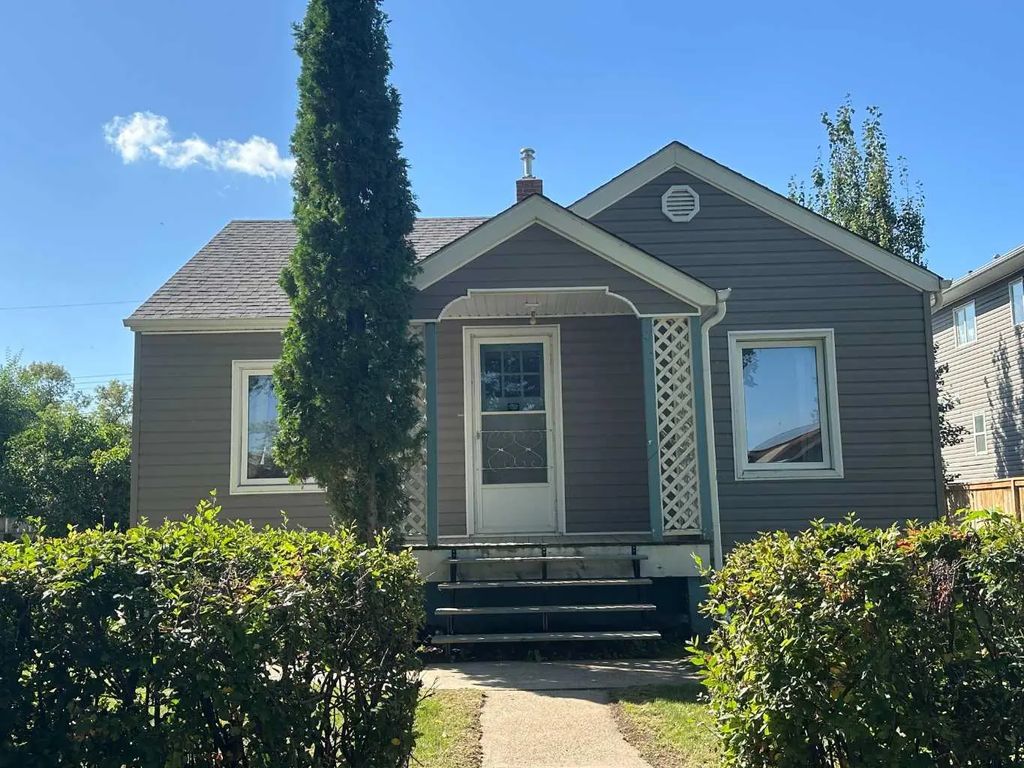 5117 53 Avenue , Ponoka