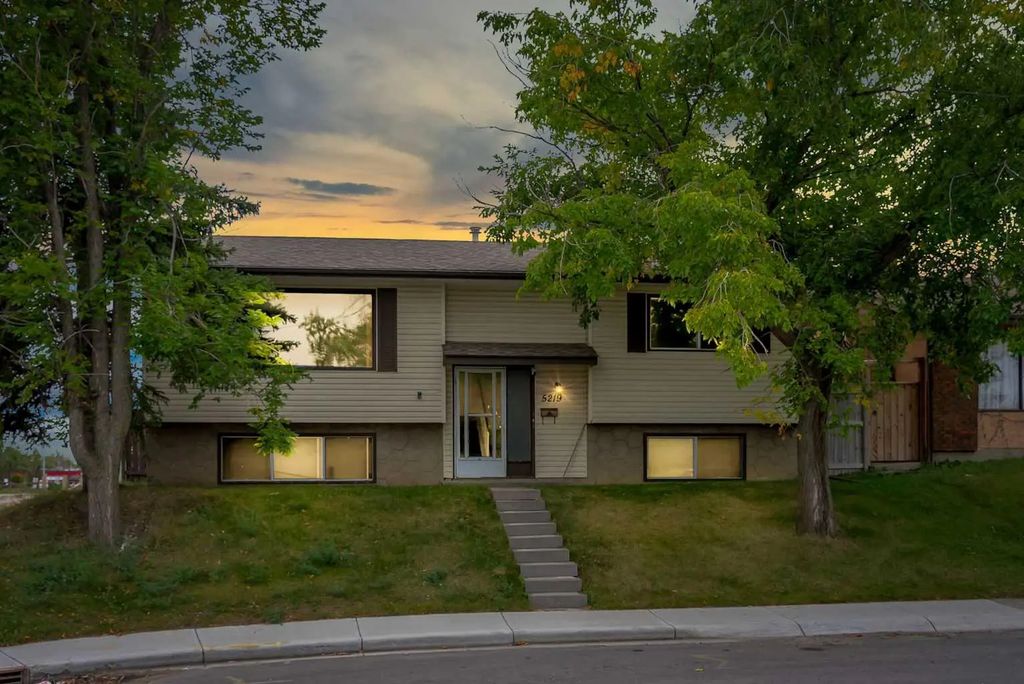 5219 Rundleview Road Ne, Calgary