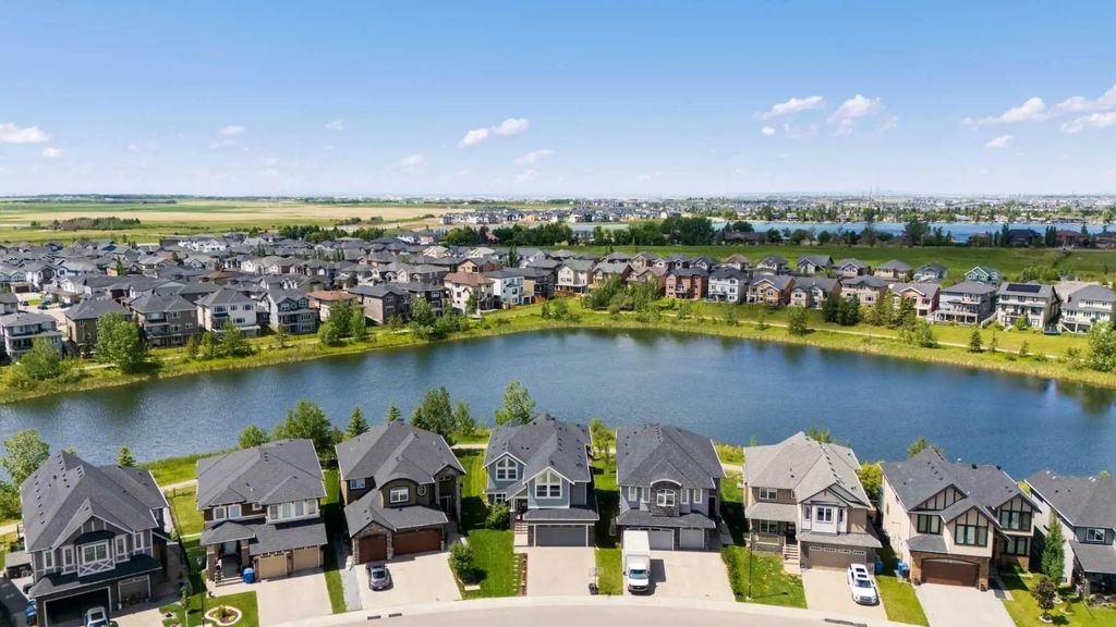 148 Kinniburgh Loop , Chestermere