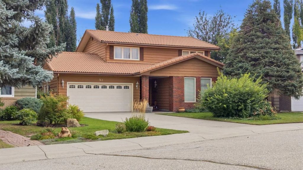 52 Parkvalley Place Se, Calgary