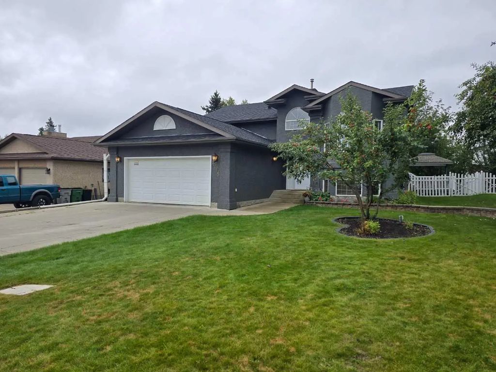 5215 16 Ave  , Edson