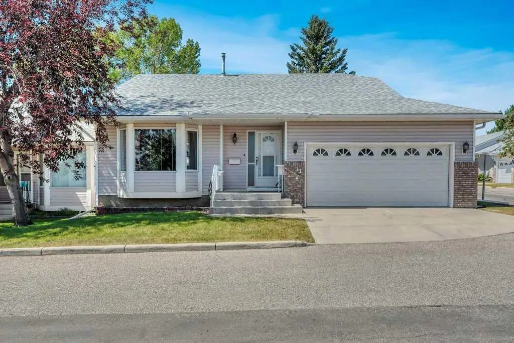 33 Riverview Point Se, Calgary