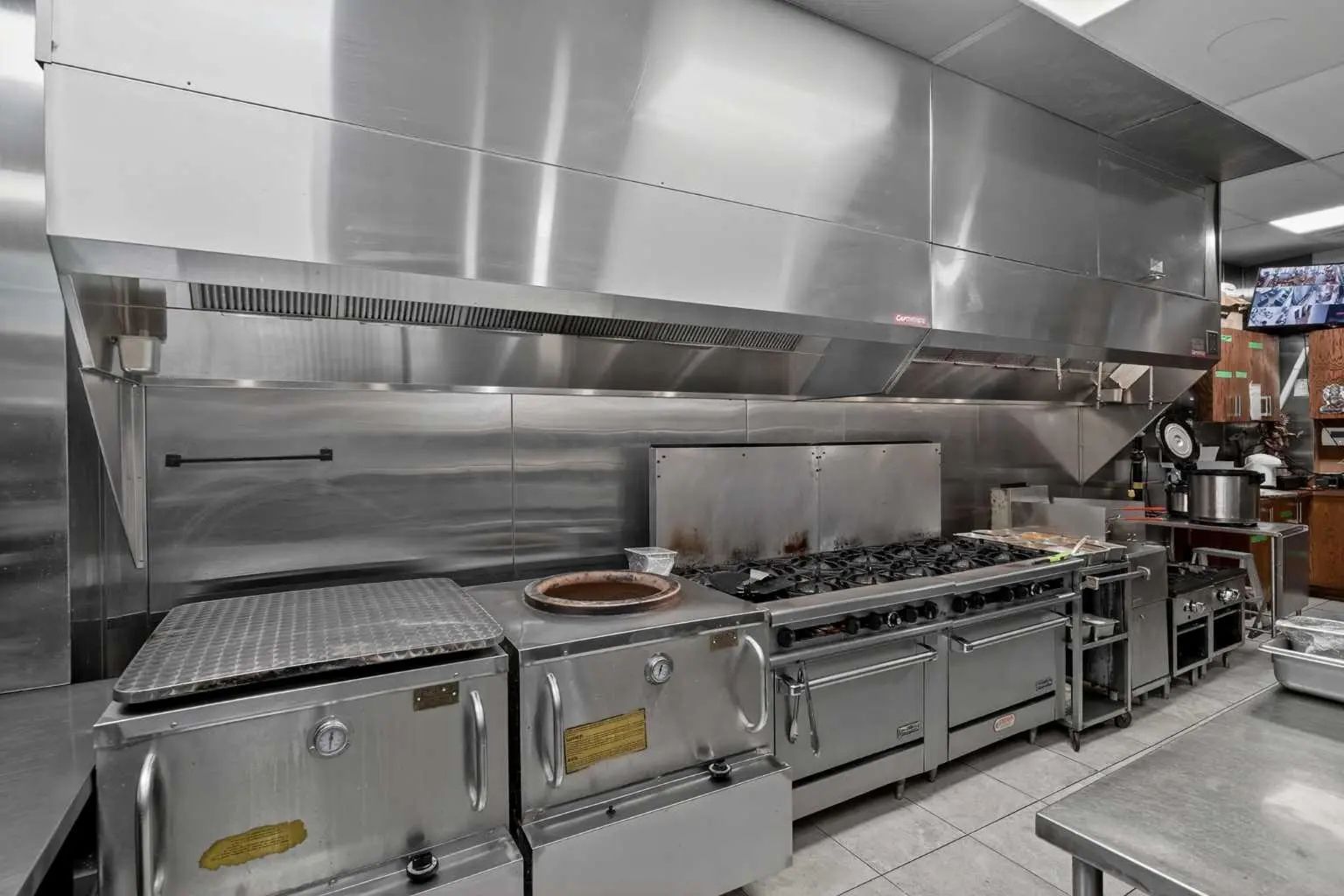 N/A, Calgary – Commercial Business Listing Photo 2