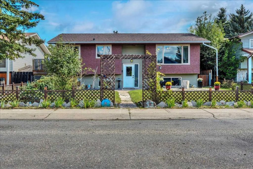 13 Park Road , Strathmore