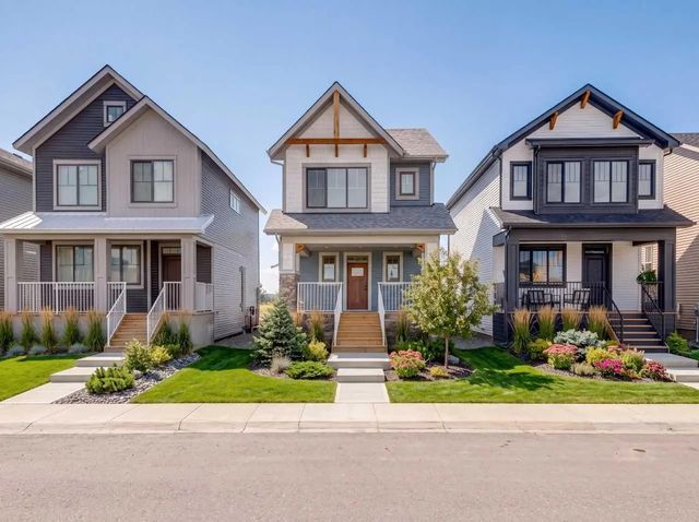 119 Thomas Street , Crossfield