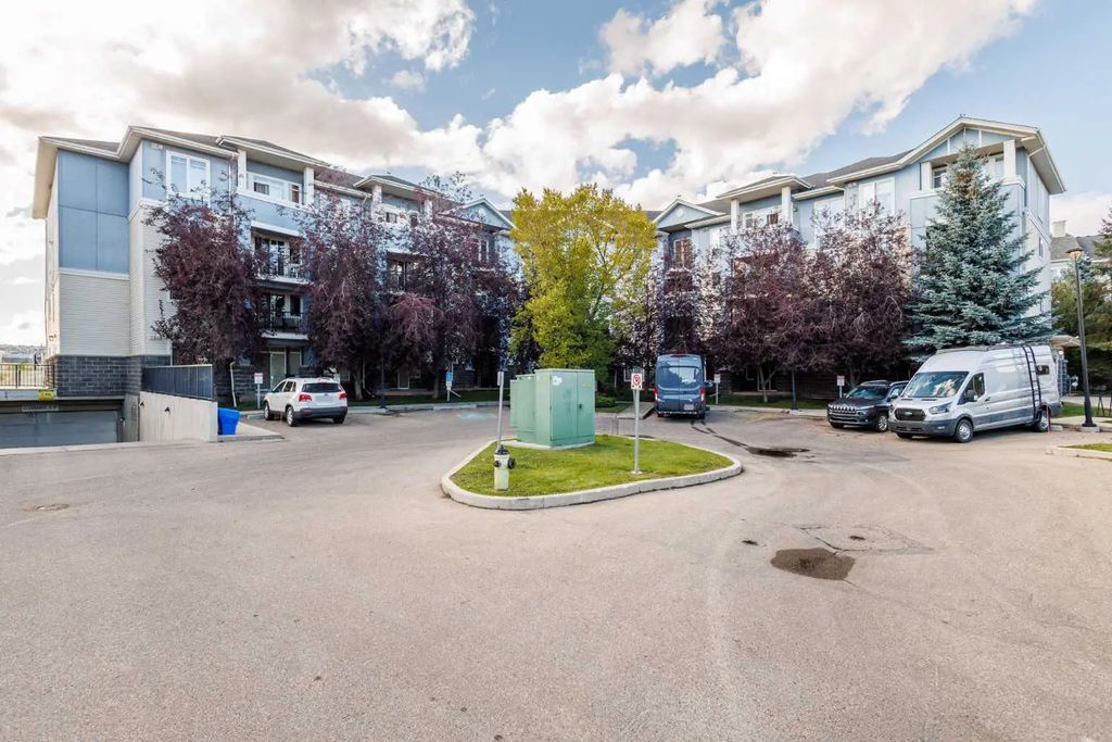 207 108 Country Village Circle Ne, Calgary